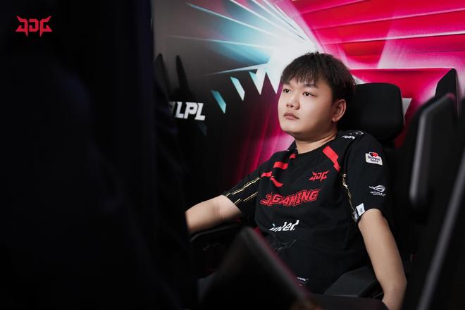 发球和逼迫 发球和逼迫