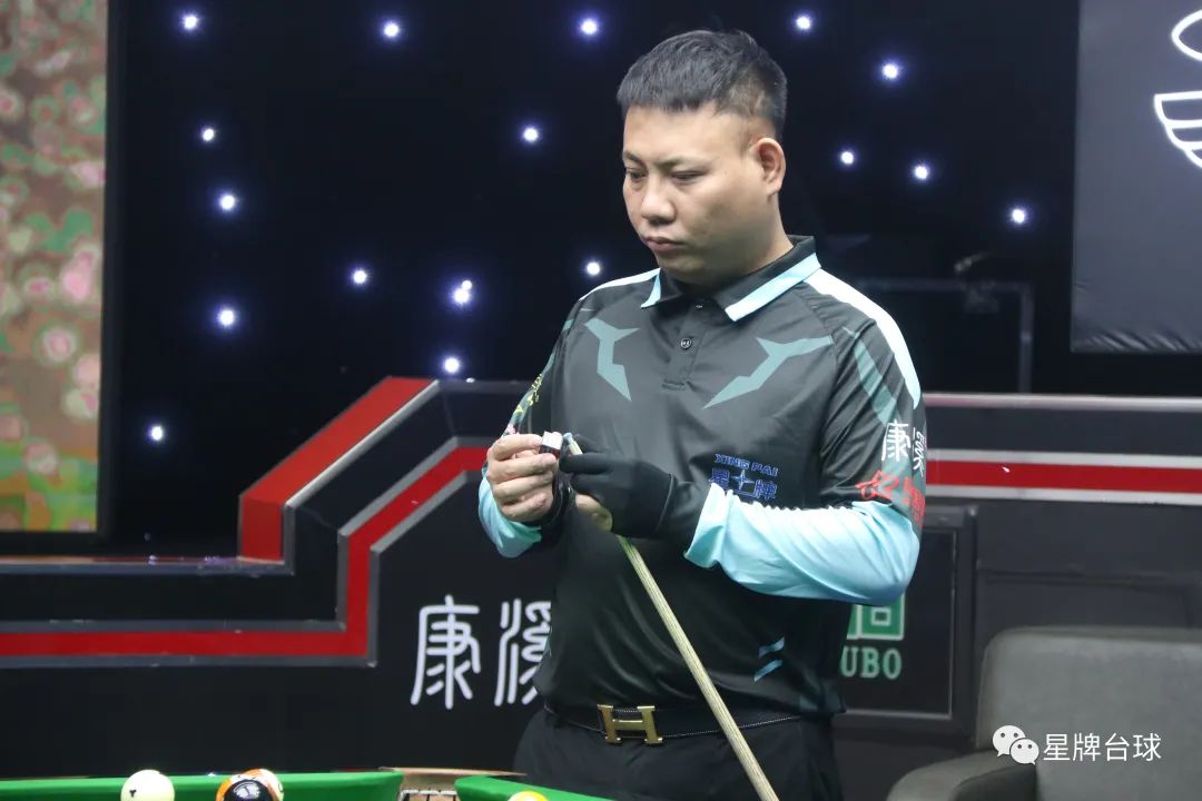 示出强大的 示出强大的