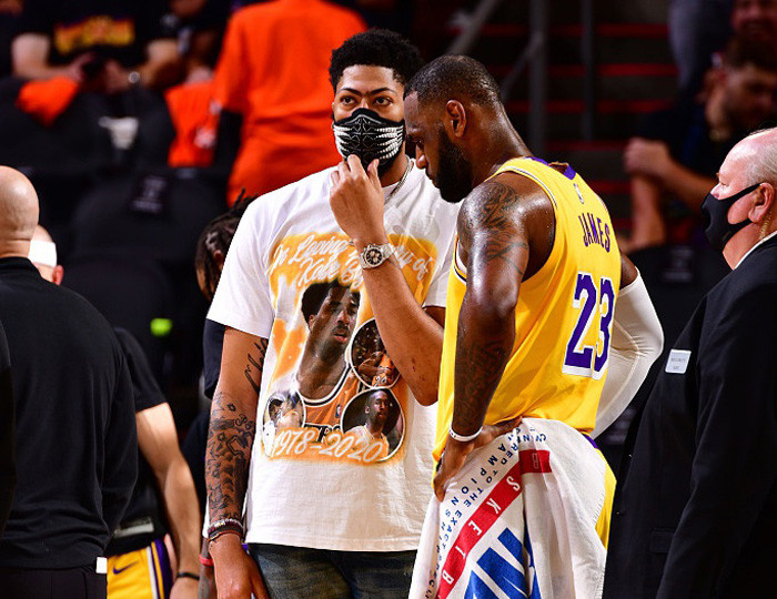 攻击记者 攻击记者